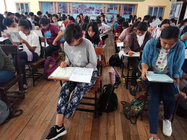 Examinees undertake the 2019 DOST-SEI Undergraduate Scholarship Examination at Isabela National High School, San Vicente, City of Ilagan, Isabela.